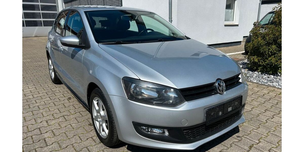 VW Polo 124.858 km 4.950 &euro; Hilden 40721