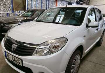 Dacia Sandero 63.000 km 4.790 &euro; Ratingen 40878