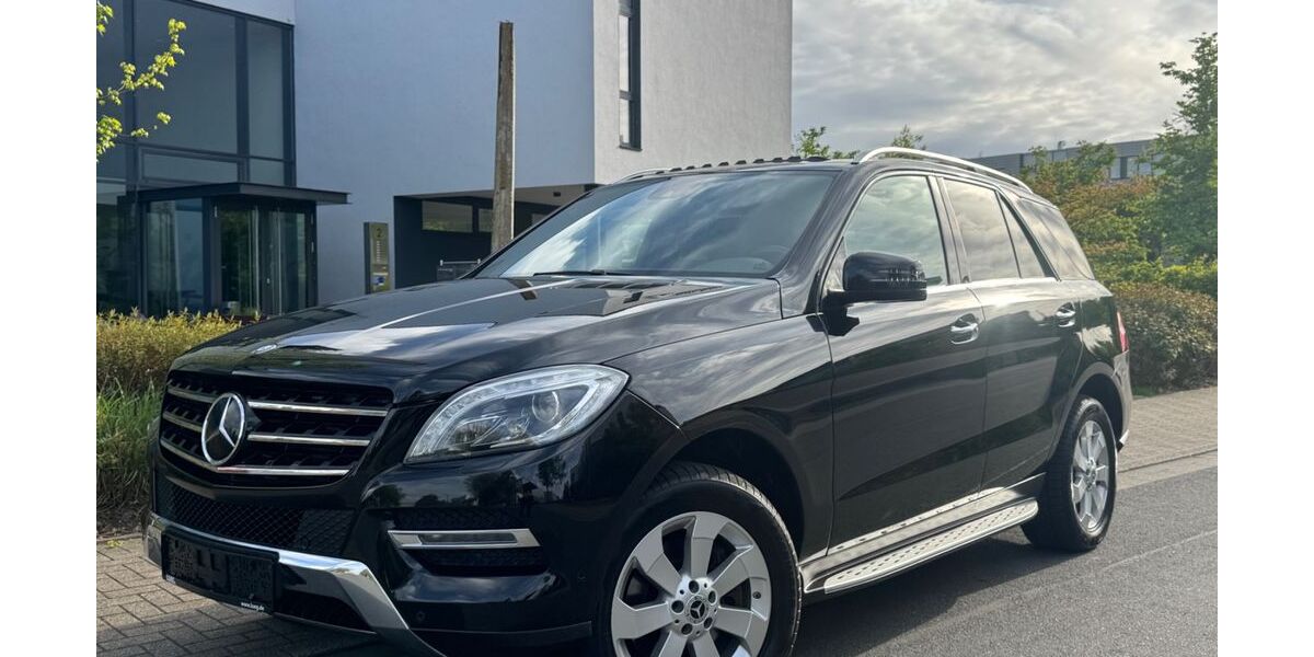 Mercedes-Benz ML 350 149.000 km 18.300 &euro; Essen 45356