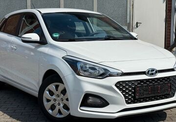 Hyundai i20 99.173 km 8.799 &euro; Oberhausen 46049
