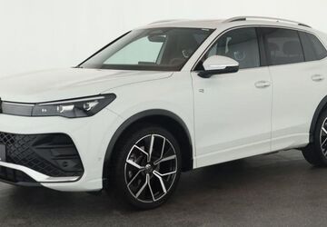 VW Tiguan 18.200 km 41.384 &euro; Düsseldorf 40233