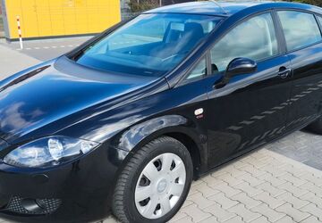 Seat Leon 230.000 km 2.400 &euro; Solingen 42651