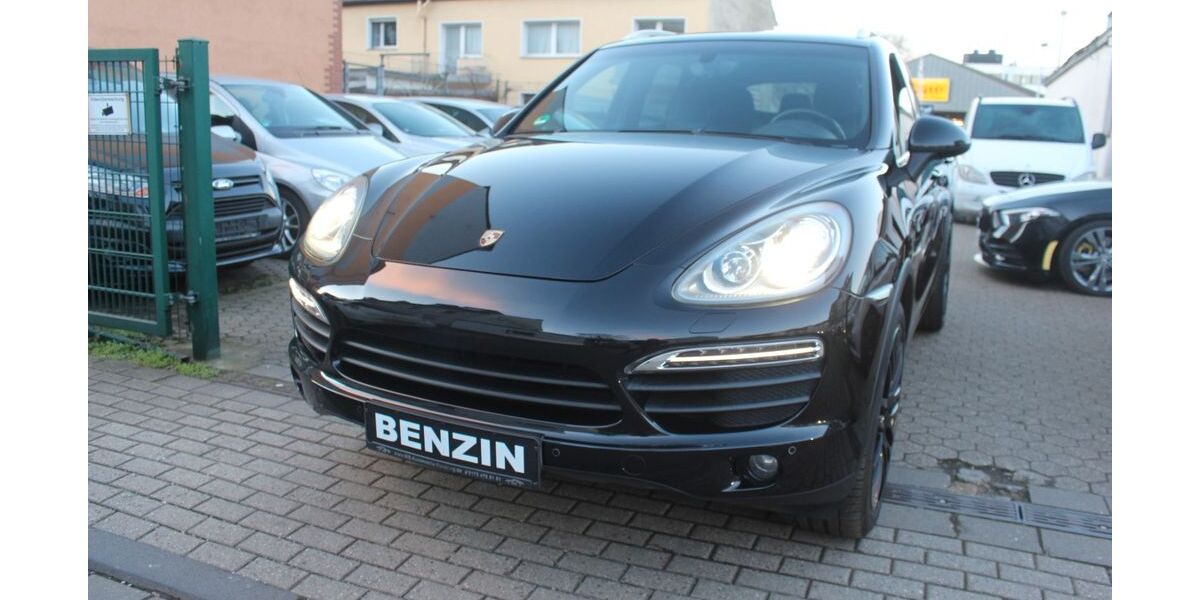 Porsche Cayenne 199.000 km 15.450 &euro; Duisburg 47139
