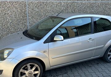 Ford Fiesta 135.000 km 1.950 &euro; Essen 45127