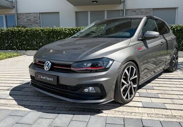 VW Polo 121.000 km 16.300 &euro; Düsseldorf 40472