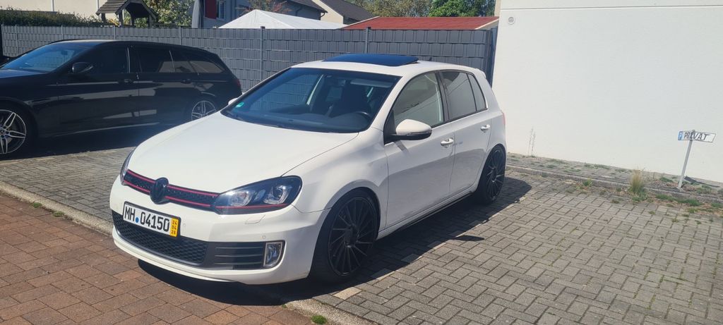 VW Golf 174.000 km 8.500 &euro; Oberhausen 46049