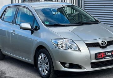 Toyota Auris 54.000 km 8.449 &euro; Essen 45329