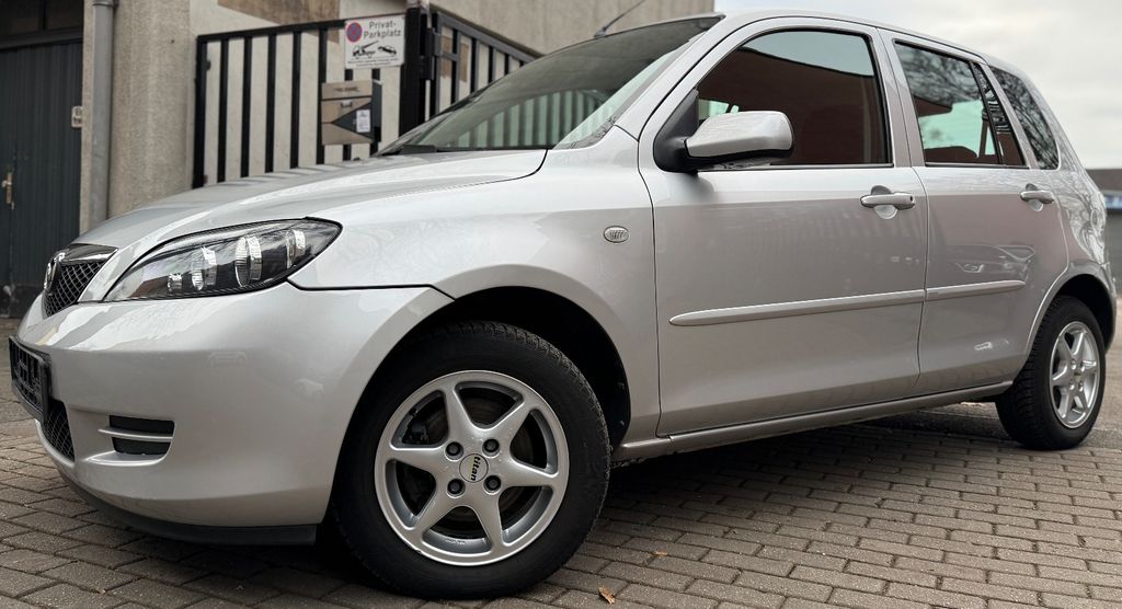 Mazda 2 139.000 km 3.490 &euro; Duisburg 47166