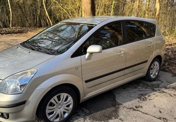 Toyota Corolla Verso 156.000 km 4.800 &euro; Solingen 42653