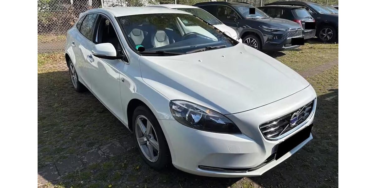 Volvo V40 74.490 km 14.390 &euro; Wuppertal 42327