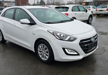 Hyundai i30 196.000 km 4.990 &euro; Neuss 41469
