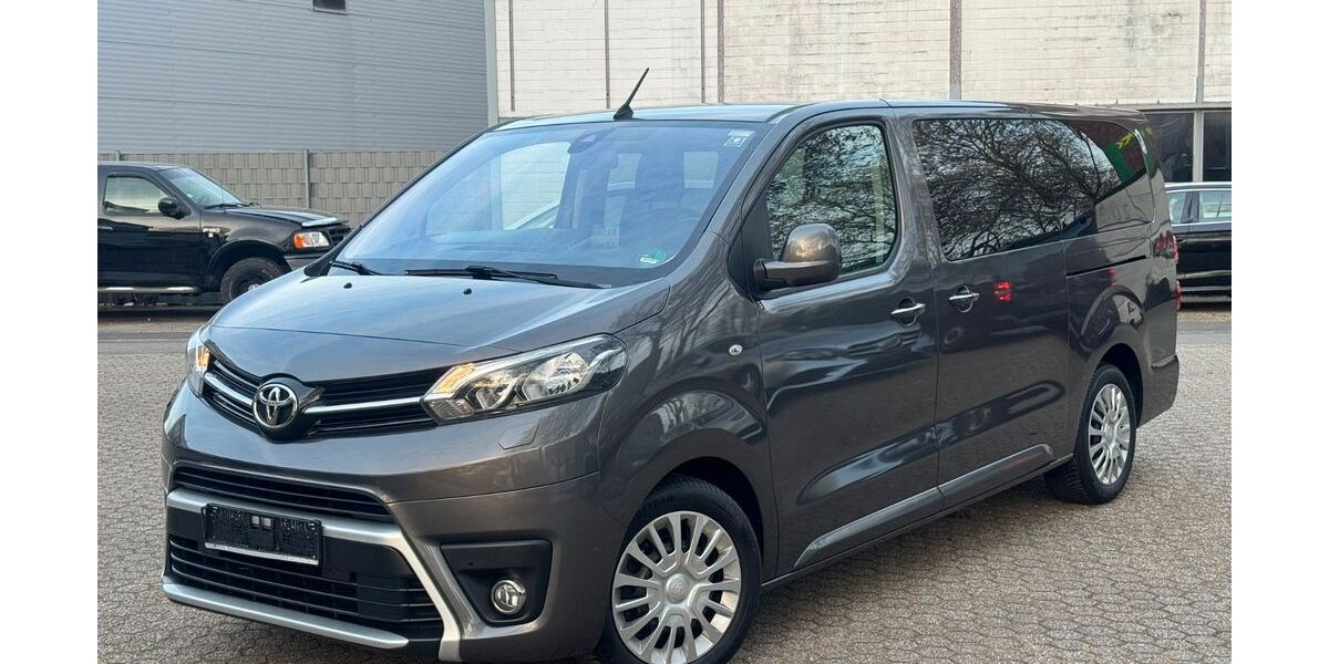 Toyota Proace (Verso) 139.000 km 24.800 &euro; Düsseldorf 40233