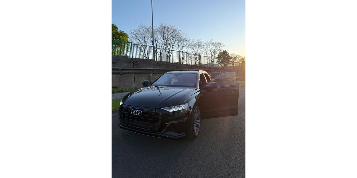 Audi Q8 115.000 km 53.999 &euro; Oberhausen 45045