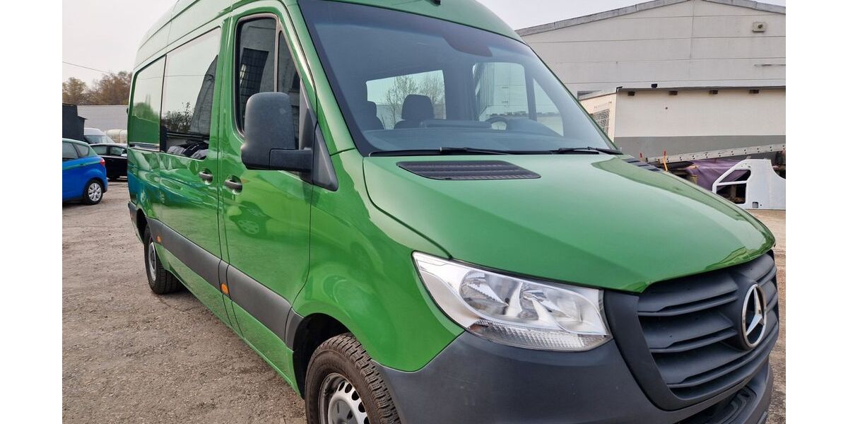 Mercedes-Benz Sprinter 179.000 km 23.700 &euro; Bochum 44805