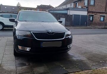 Skoda Rapid 155.800 km 5.850 &euro; Neuss 41462