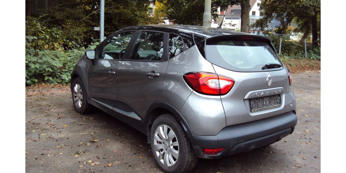 Renault Captur 129.000 km 5.400 &euro; Hagen 58091