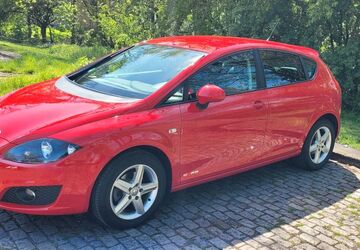 Seat Leon 65.000 km 8.100 &euro; Duisburg 47167