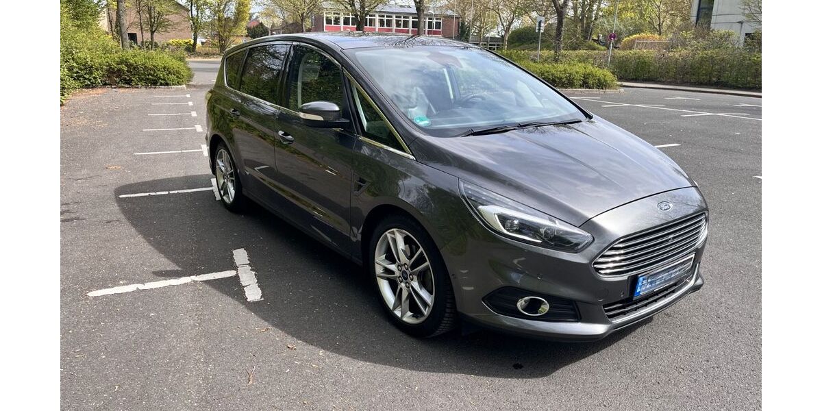 Ford S-Max 131.000 km 16.200 &euro; Neuss 41470
