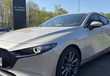 Mazda 3 5.915 km 26.651 &euro; Neuss 41464