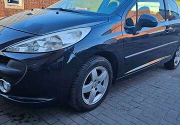 Peugeot 207 150.000 km 900 &euro; Oberhausen 46149