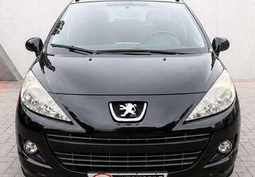 Peugeot 207 132.000 km 3.499 &euro; Essen 45356