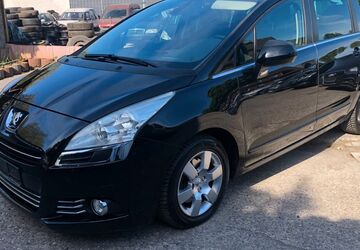 Peugeot 5008 217.094 km 4.990 &euro; Düsseldorf 40231
