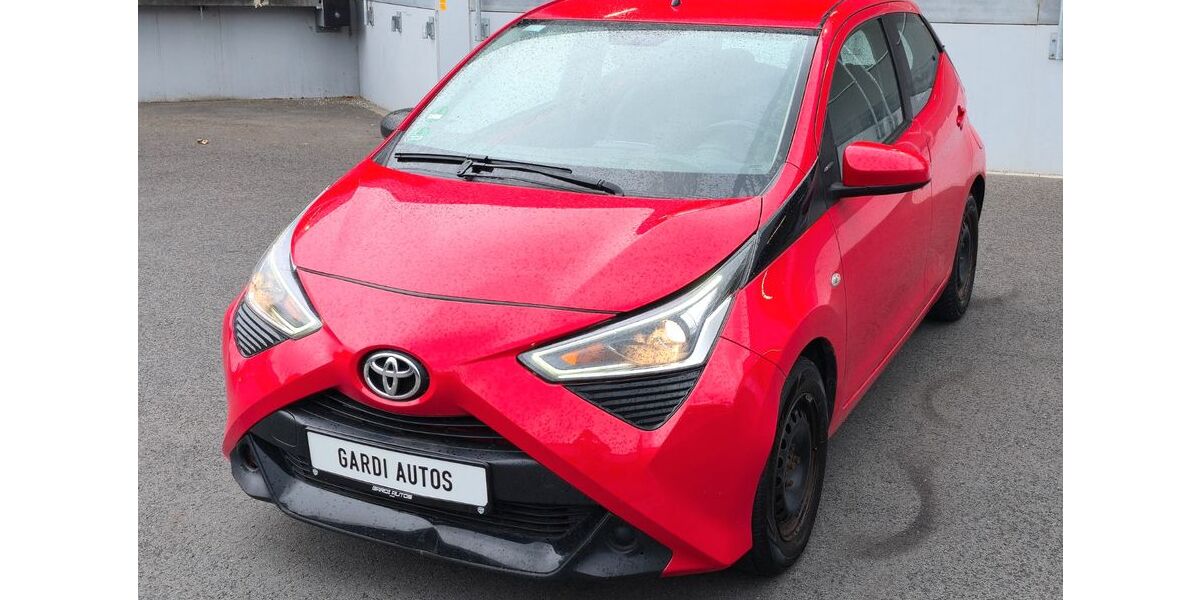 Toyota Aygo (X) 175.900 km 4.250 &euro; Neuss 41472