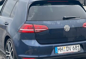 VW Golf 144.000 km 14.500 &euro; Duisburg 47059