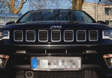 Jeep Compass 64.000 km 15.500 &euro; Essen 45307