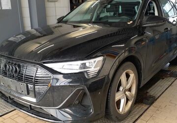 Audi e-tron 59.267 km 29.446 &euro; Hagen 58091