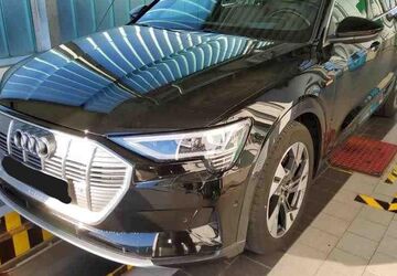 Audi e-tron 52.488 km 31.815 &euro; Hagen 58091