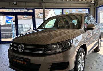 VW Tiguan 69.900 km 10.890 &euro; Bochum 44809