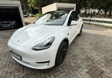 Tesla Model Y 51.400 km 32.440 &euro; Essen 45357