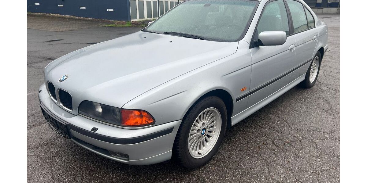 BMW 523 114.670 km 6.900 &euro; Wuppertal 42327