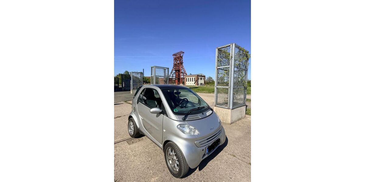 Smart ForTwo 107.890 km 3.749 &euro; Gelsenkirchen 45888