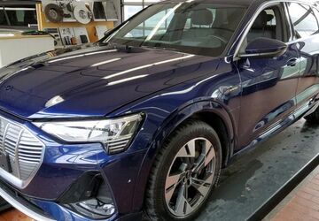 Audi e-tron 35.892 km 35.315 &euro; Hagen 58091