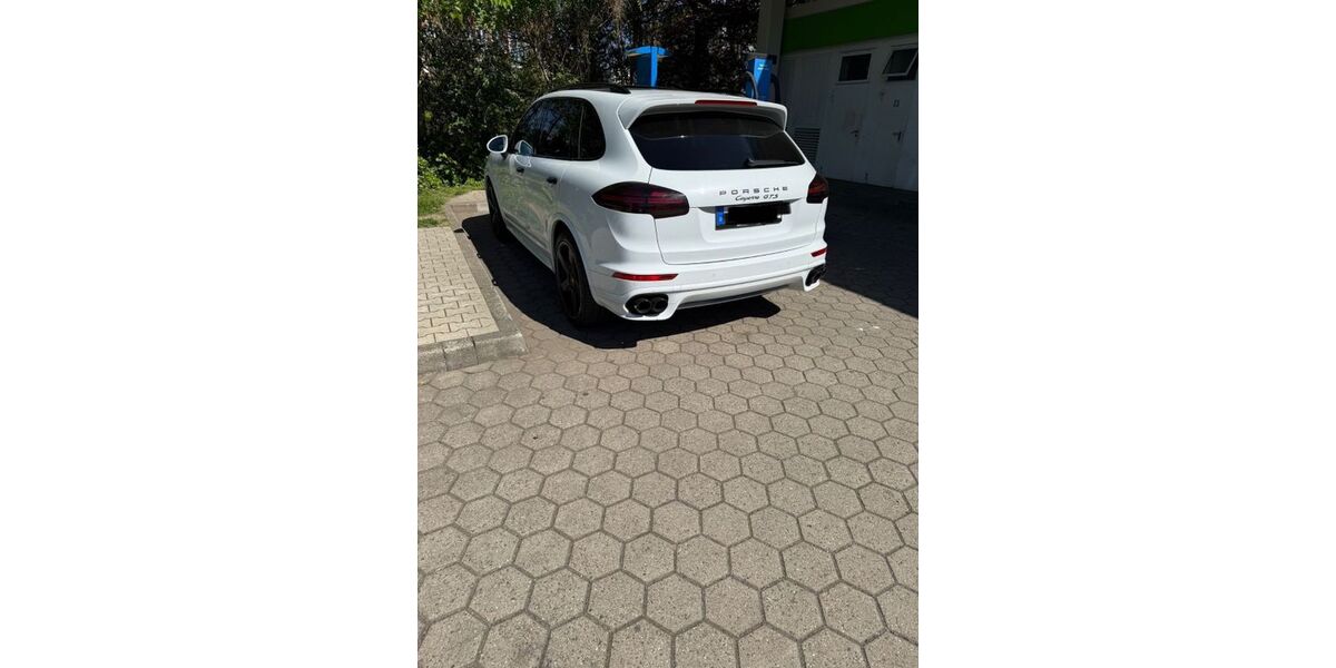 Porsche Cayenne 129.500 km 42.000 &euro; Essen 45143