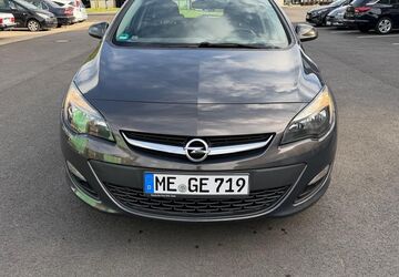 Opel Astra 212.122 km 2.990 &euro; Hilden 40724
