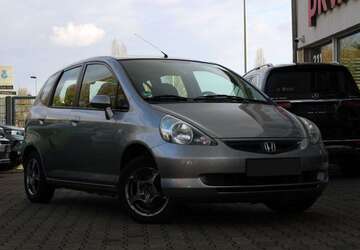 Honda Jazz 149.751 km 3.999 &euro; Düsseldorf 40625