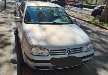 VW Golf 97.000 km 3.200 &euro; Duisburg 47279