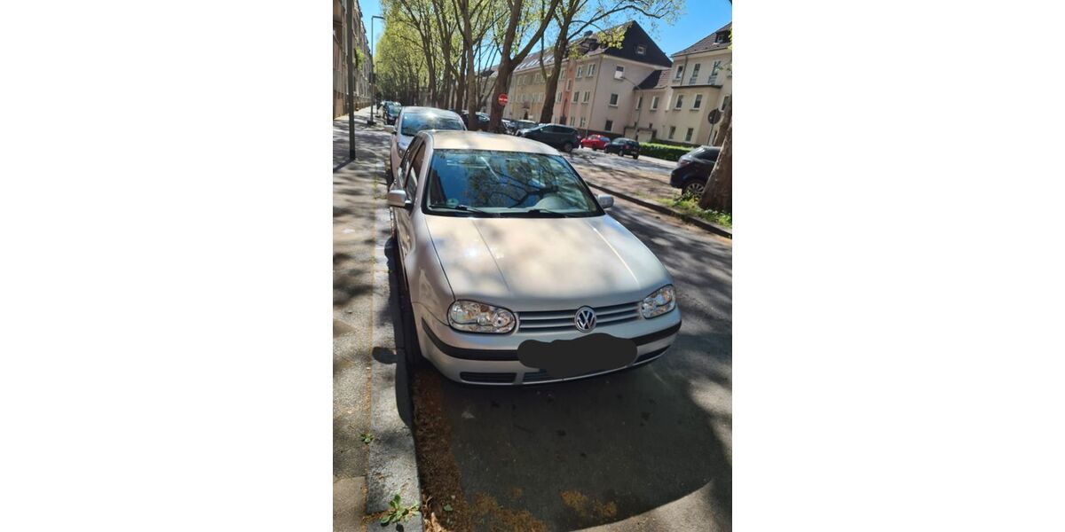 VW Golf 97.000 km 3.200 &euro; Duisburg 47279