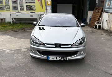 Peugeot 206 147.000 km 3.206 &euro; Essen 45359