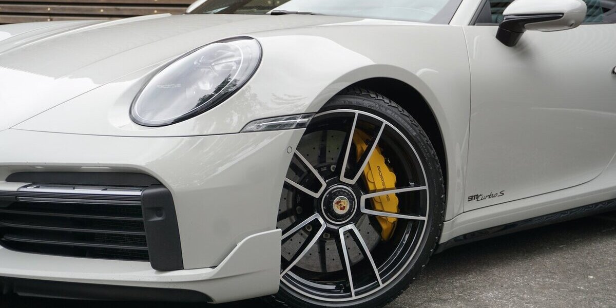 Porsche 992 Turbo S Burm Approved Aero Matrix 105.961 km 186.900 &euro; Wuppertal 42327