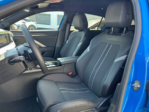 Opel Astra GS KAM NAV SHZ LHZ Frontscheibenheiz. 360° K 9.000 km 28.900 &euro; HAAN 42781