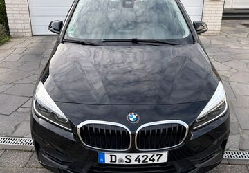 BMW 218 Active Tourer 128.000 km 12.500 &euro; Düsseldorf 40489