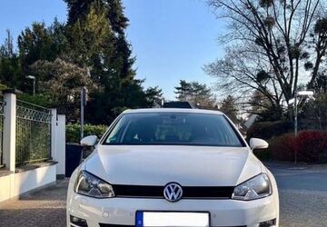 VW Golf 112.920 km 9.800 &euro; Düsseldorf 40593