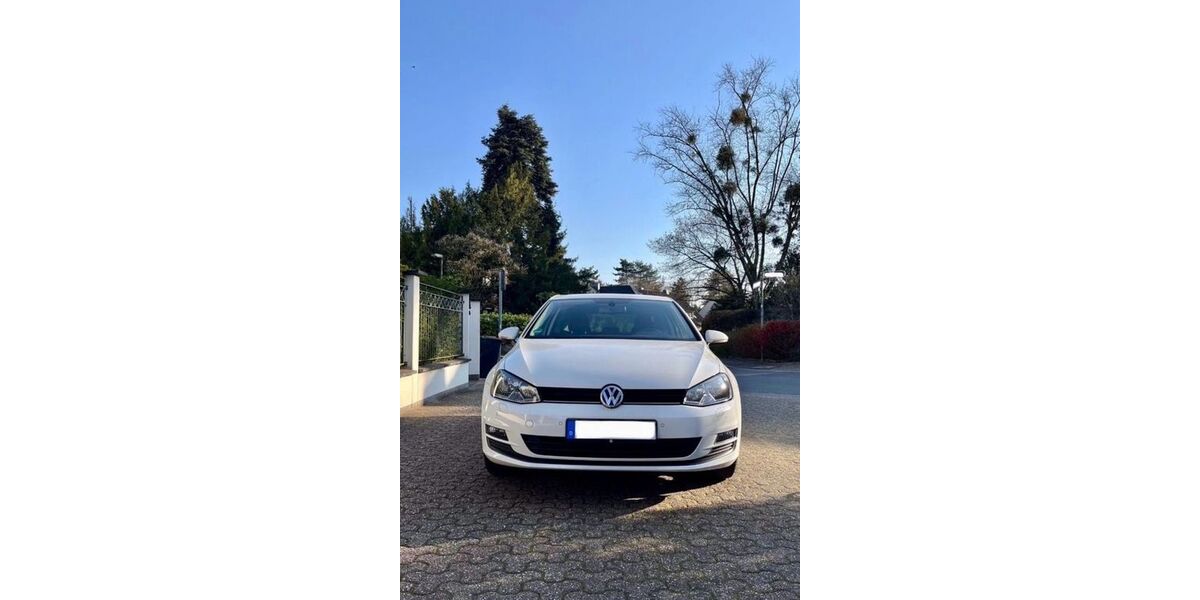 VW Golf 112.920 km 9.800 &euro; Düsseldorf 40593
