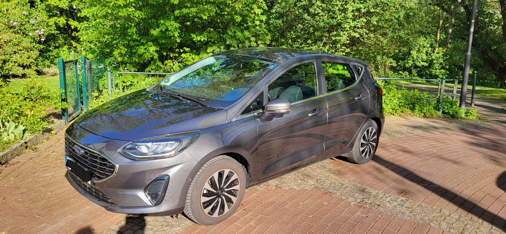 Ford Fiesta 9.900 km 16.999 &euro; Leichlingen 42799