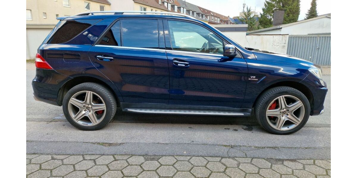 Mercedes-Benz ML 63 AMG 310.000 km 19.398 &euro; Gelsenkirchen 45881