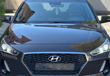Hyundai i30 223.819 km 7.999 &euro; Essen 45276
